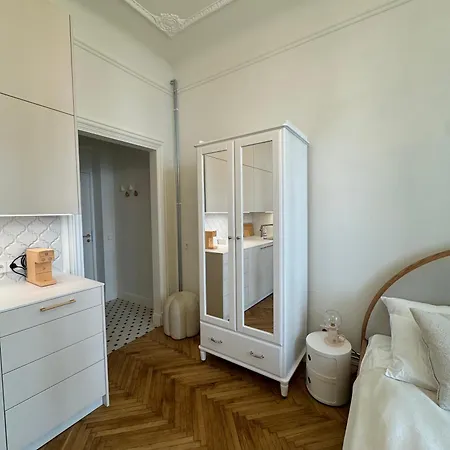 Apartman Elegant In Center
